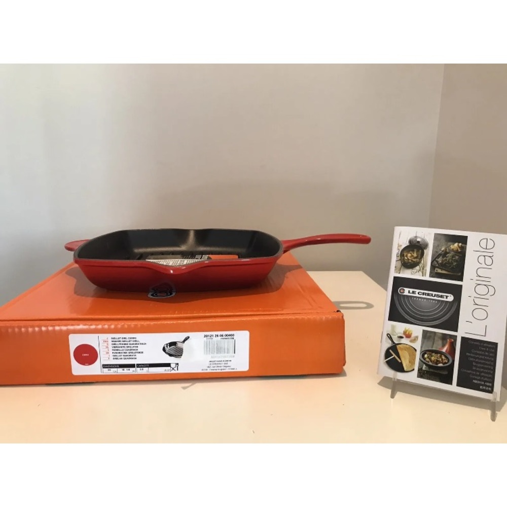 New Le Creuset Square Grill Skillet. Color- Cerise. 
Size- 10 1/4 inches. - Picture 2 of 6